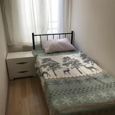 Quiet Cozy Close To Metro/subway